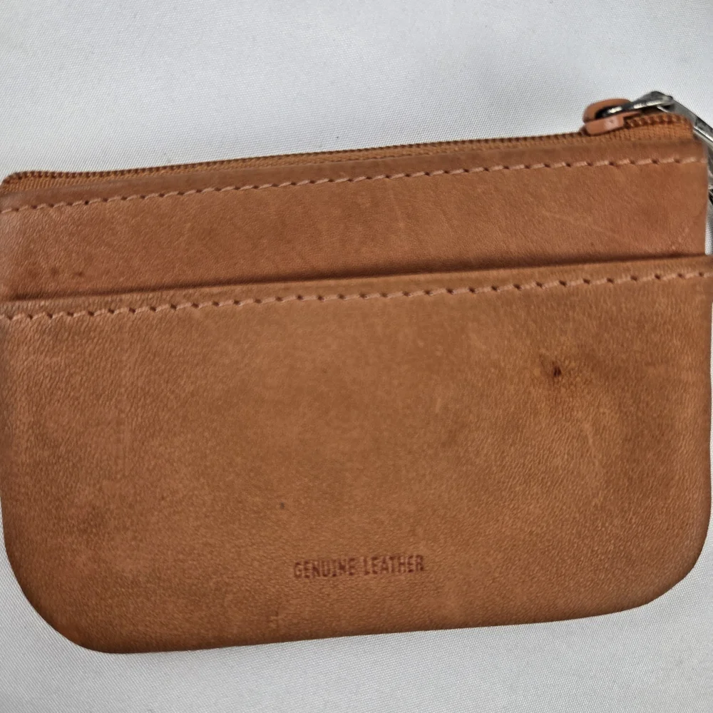 Fossil Women’s 1 Wristlet Accordion Coated Canvas B/W With Leather Coin Purse